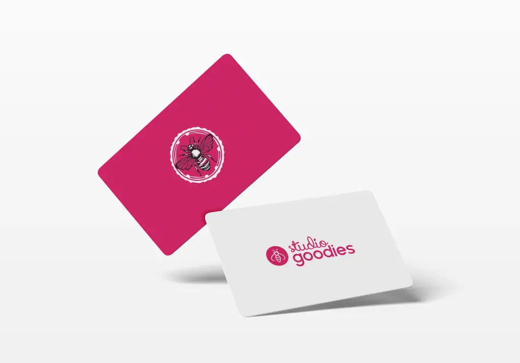 SG - Carte de visite 5x5 format carré (Pelliculage Soft-touch, Vernis sélectif recto/verso, Standard)